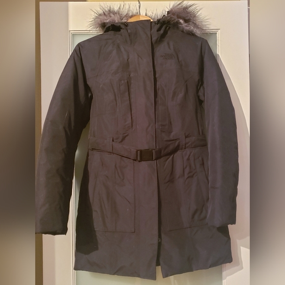 Women's North Face Winter Jacket - Picture 5 of 5